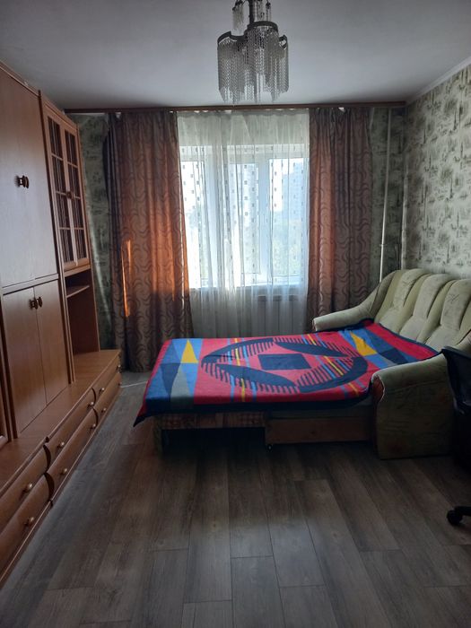 здам комнату 5000гр. ул.каштановпя, троещина
