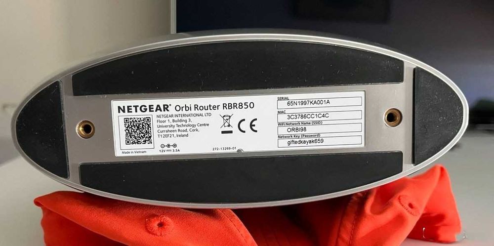 Router Netgear Orbi RBR850 Wifi 6 Mesh System + 2 Satélites