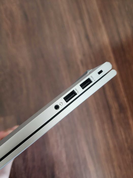 HP EliteBook 840 G7 | i7 | 32gb ram | 256gb ssd | b&o