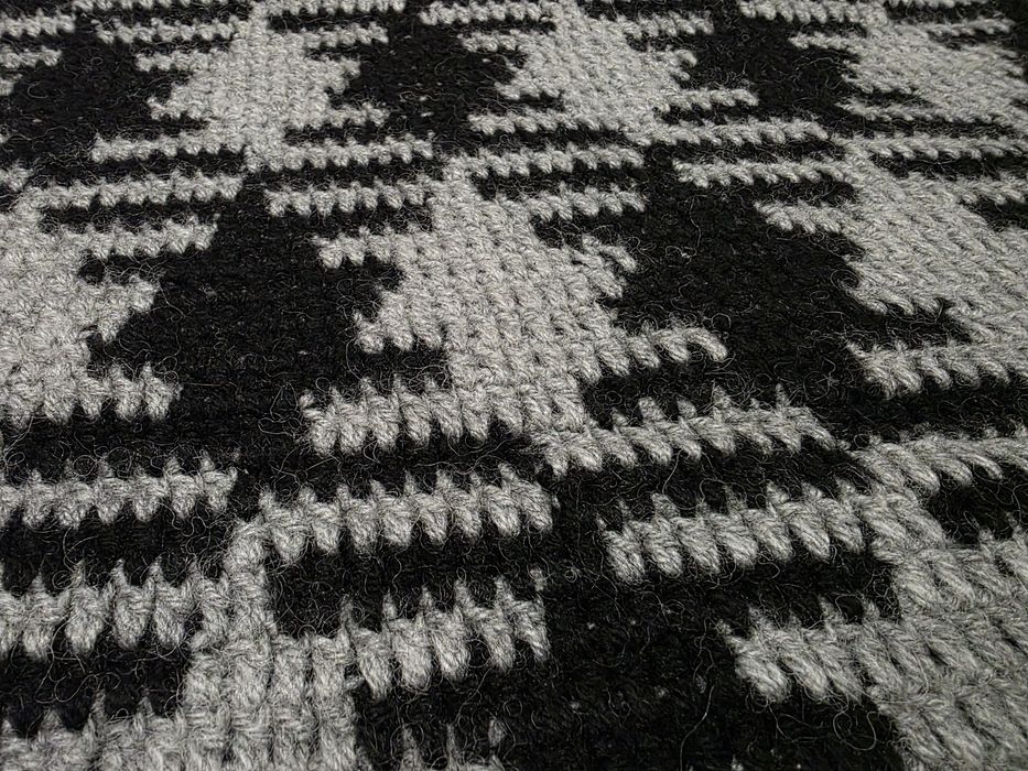 Poszewki na poduszki robione na drutach