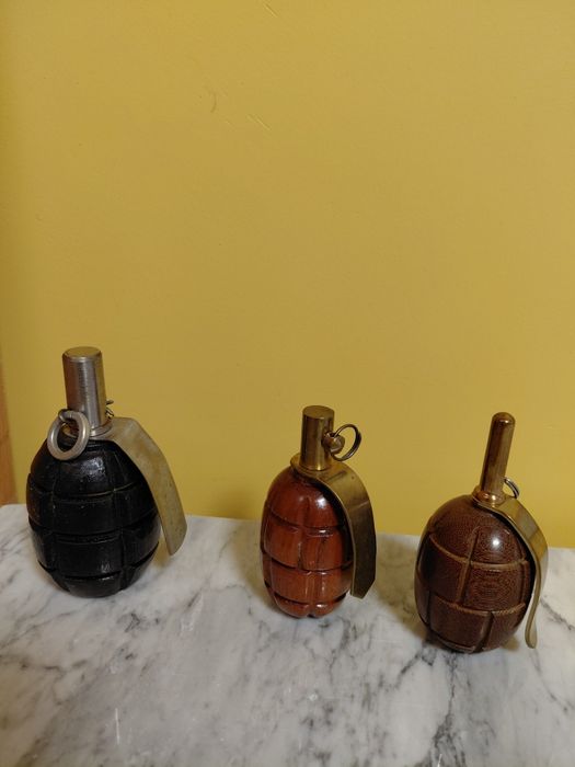 Брилок на ключі, матеріал текстоліт, дерево