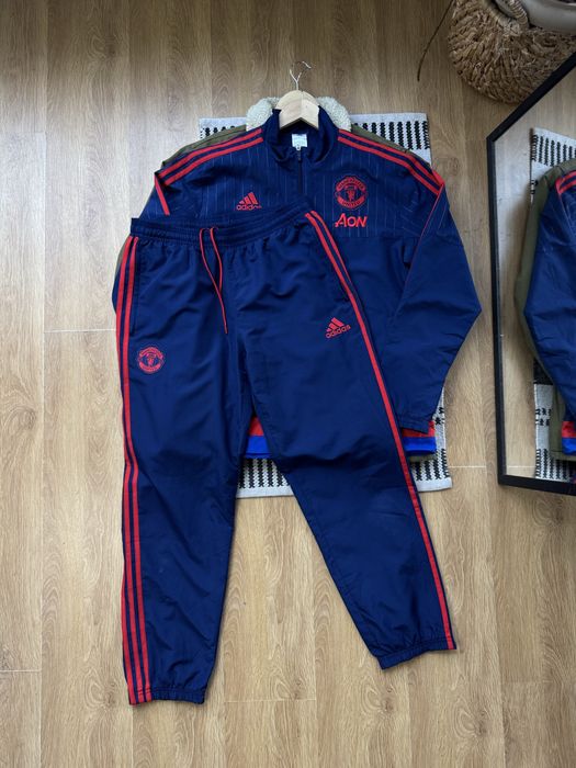 Adidas x Manchester United спортивний костюм розмір L: 1 600 грн