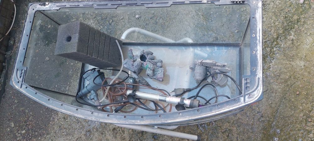 Угловой панорамный аквариум 60-100л с крышкой и полным комплектом