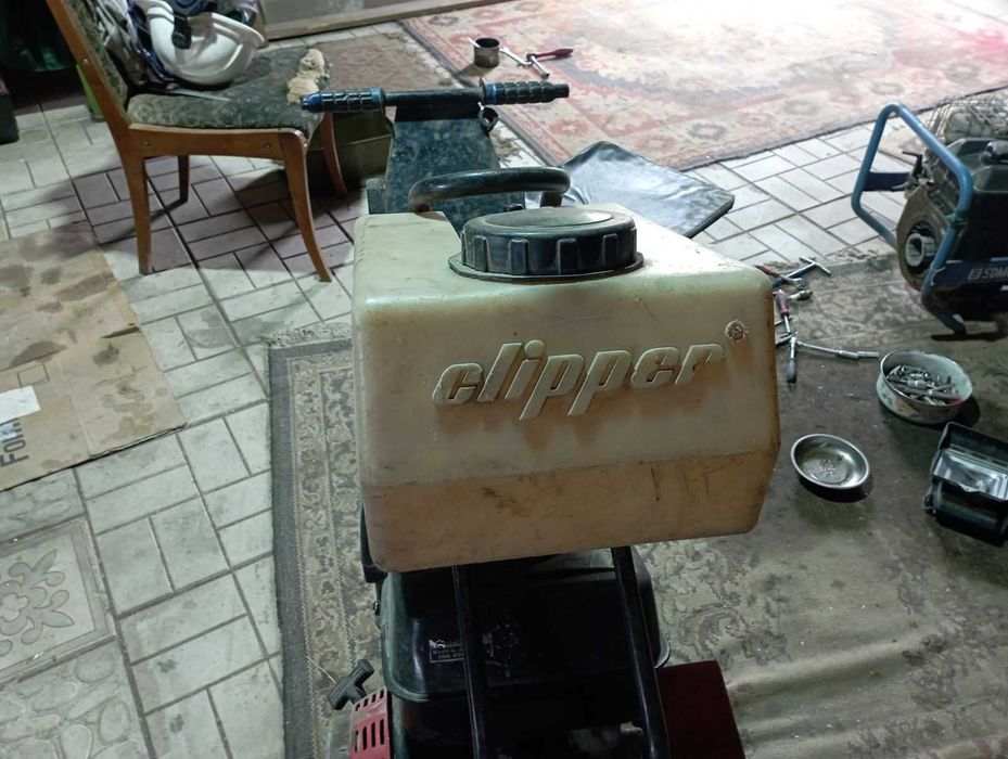 Бензиновый швонарезчик для асфальта и бетона Norton clipper
