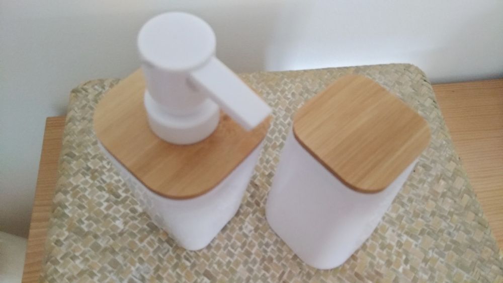 Liquid Soap Dispenser64740869879555121