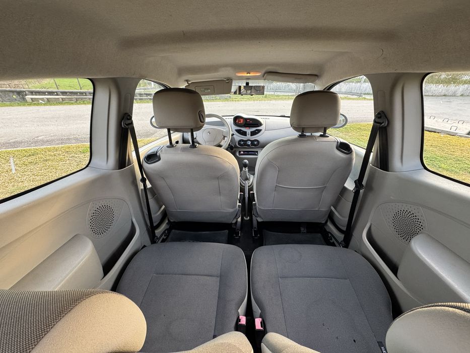 Renaul twingo 4 lugares