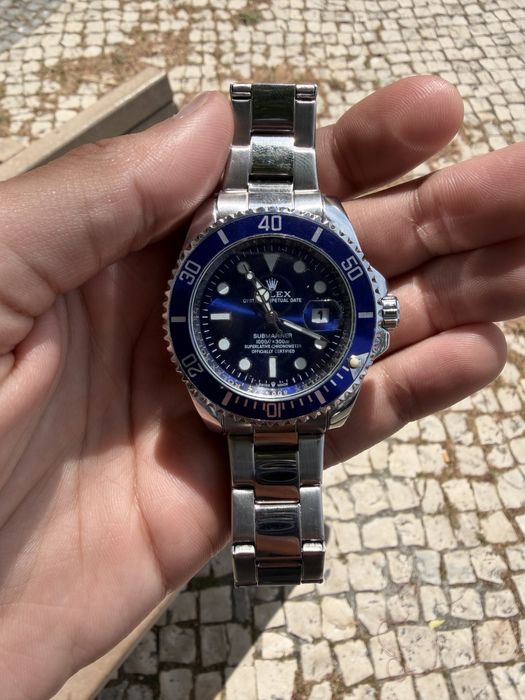 Relogio com caixa