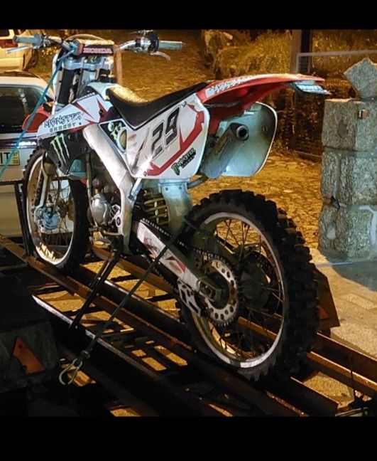 Vendo honda Cr125 de 1998