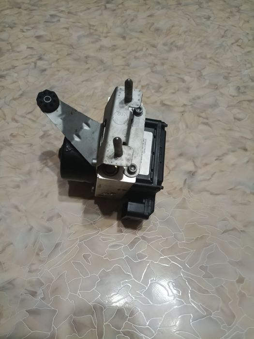 Продам блок ABS для BMW