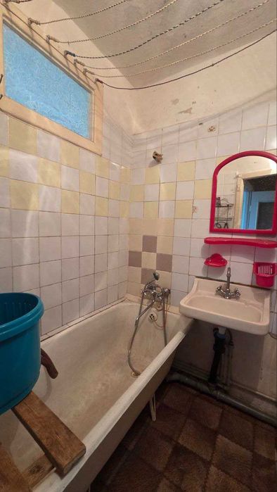 Продам 2 комнатную в кирпичном доме в центре, alm