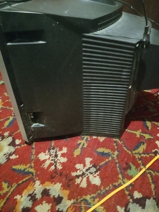 Продам телевизор LG 52 см по диагонали