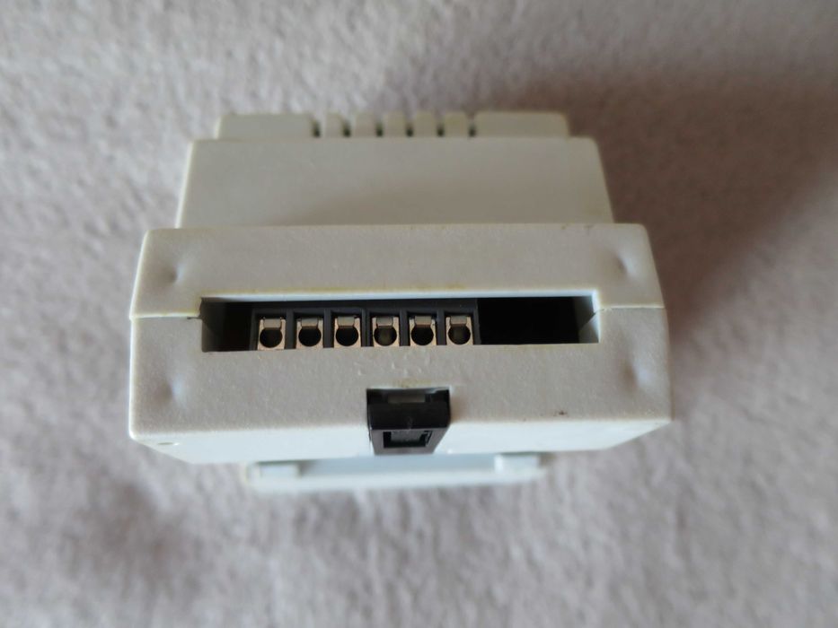 Sterownik mikroprocesorowy LCD poziomu cieczy i temperatury  E CP4