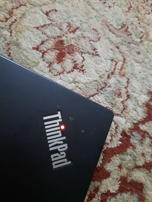 Lenovo ноутбук продаётся