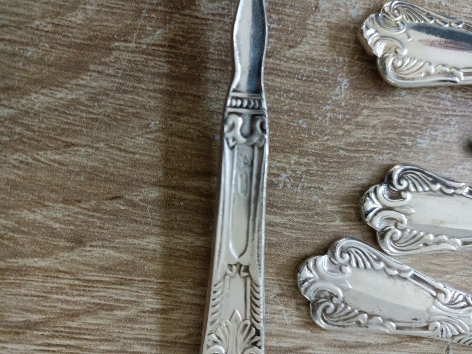 Zestaw łyżek stołowych