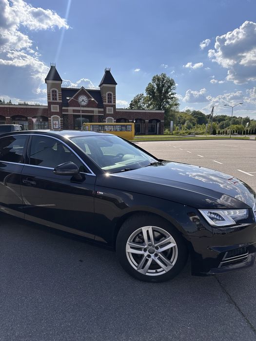 Audi A4 2019 Premium