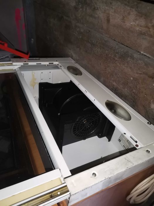 Okapnik kuchenny z szafką