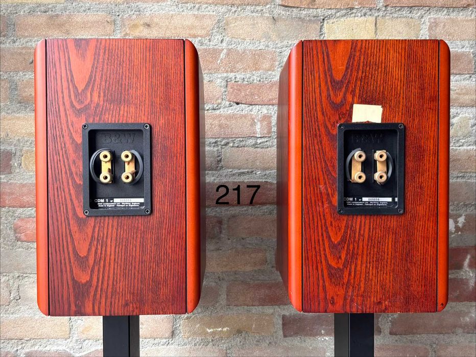 Kolumny Bowers & Wilkins B&W CDM1 Red Cherry – kultowe monitory