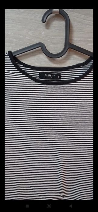 Body w paski Reserved