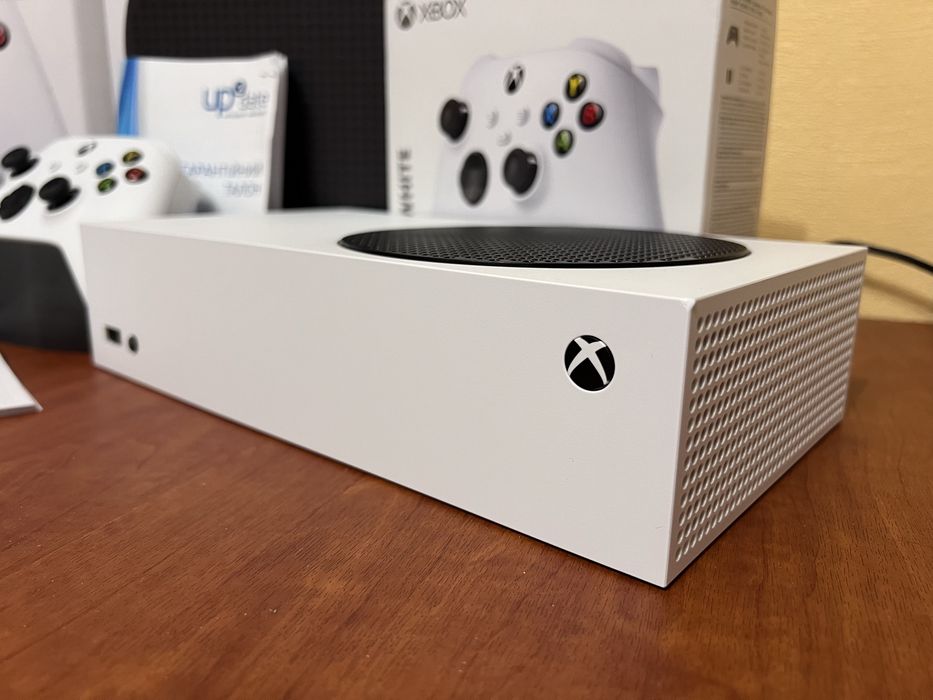 Ігрова консоль Xbox Series S 512GB+ 2 геймпади+ коробка!