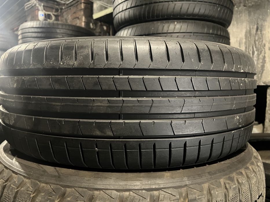 666 Пара летних шин R19 245/50 Pirelli
