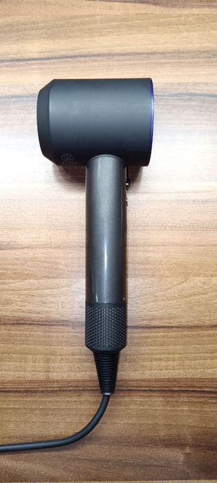 Фен  Dyson Supersonic