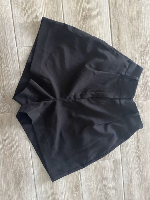 класичні шкільні шорти на дівчинку