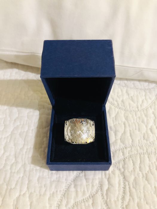 Anel em cristal swarovski