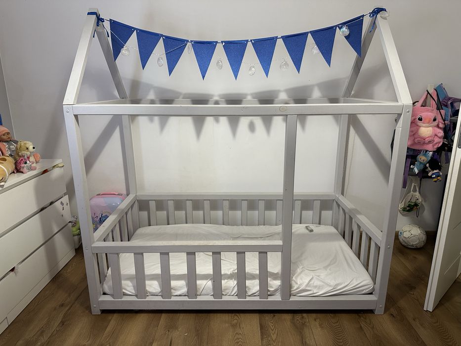 Łóżko dziecięce- domek