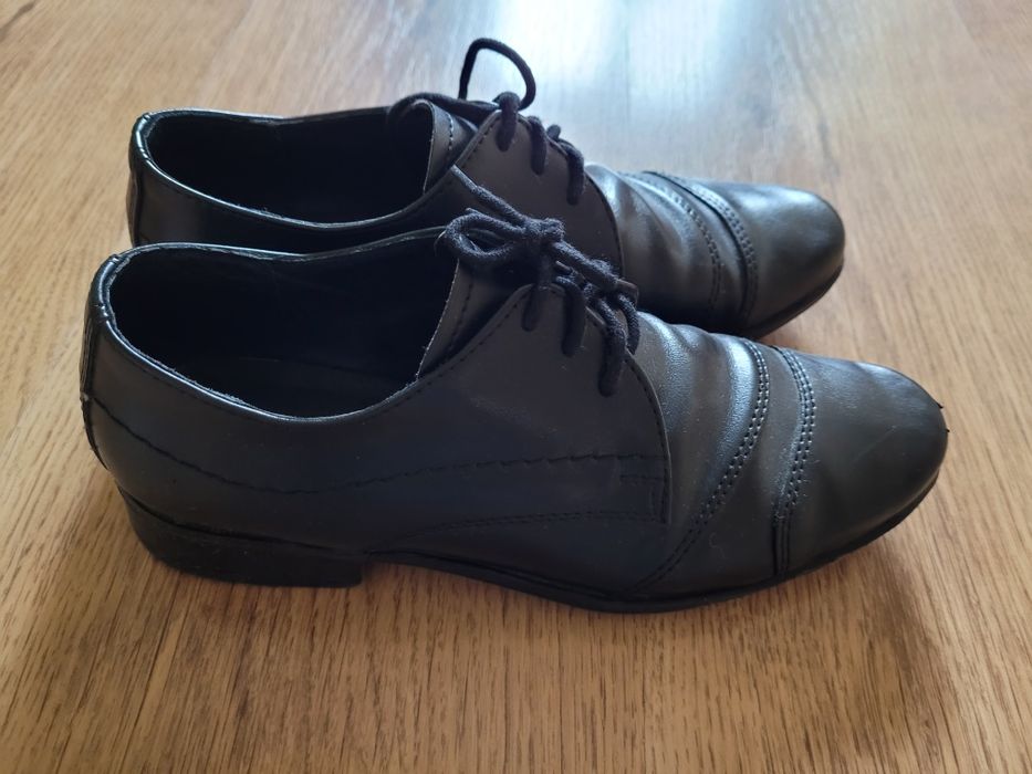 Buty skórzane 33