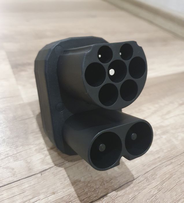 Перехідник CCS2 для Тесла Америка