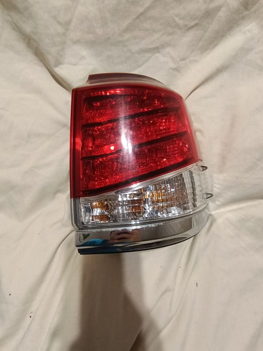 Задние фары Лексус 570
