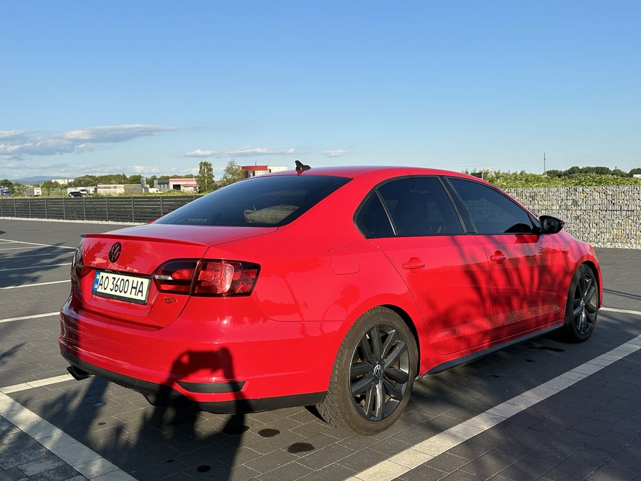 Volkswagen Jetta GLI 2012