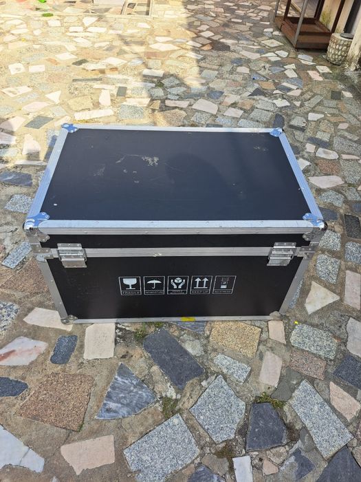 Caixa Técnica Madeira e Aluminio