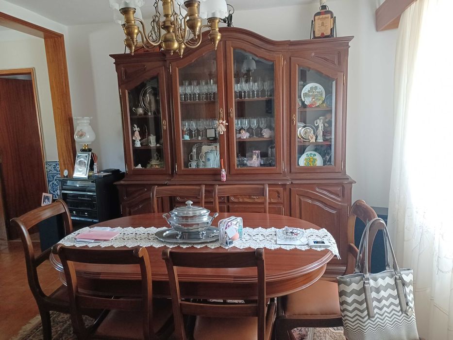 Vendo sala de jantar