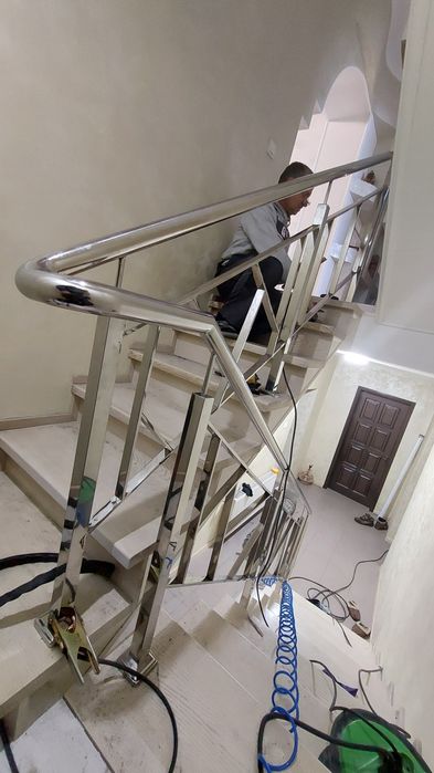 Перила з нержавіючої сталі