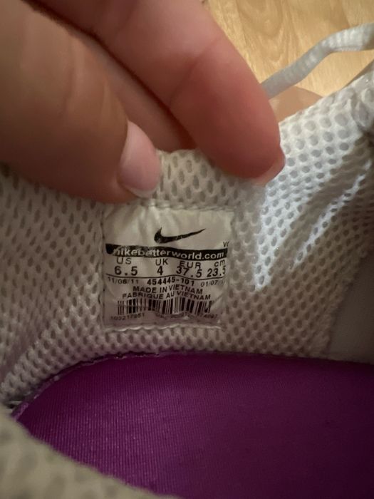 Жіночі кросівки Nike