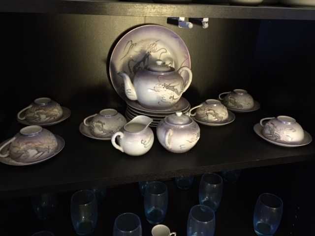 Serviço de chá chinês em casquinha. Com 150 anos.