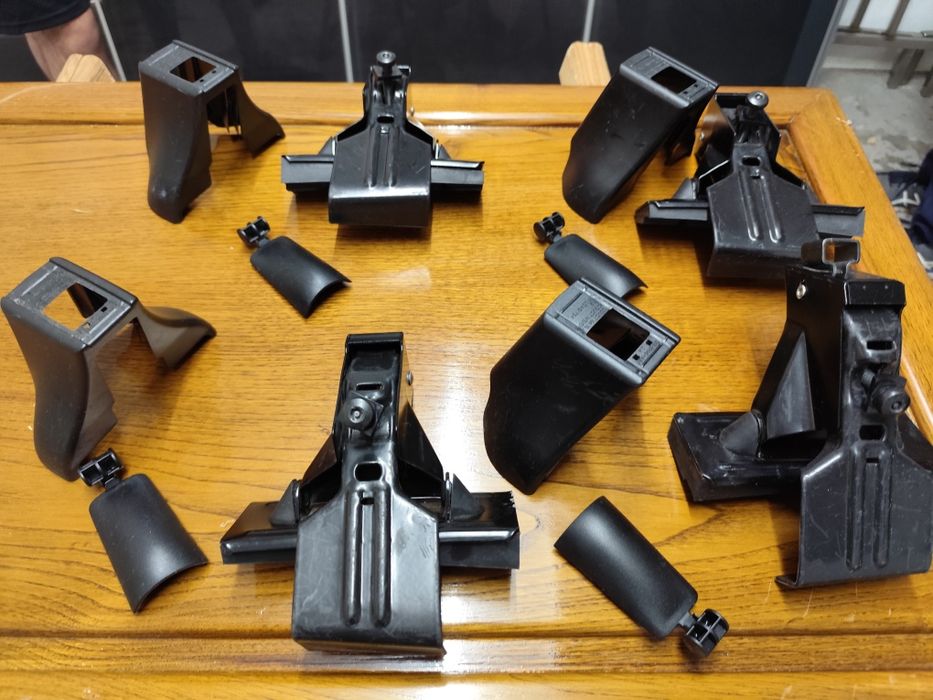 Apoios das barras do tejadilho