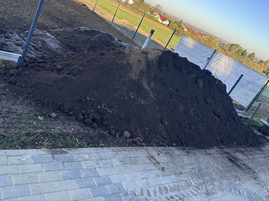 Ziemia na podwyżenie terenu/ogrodowa/czarnoziem/Humus/pod trawnik