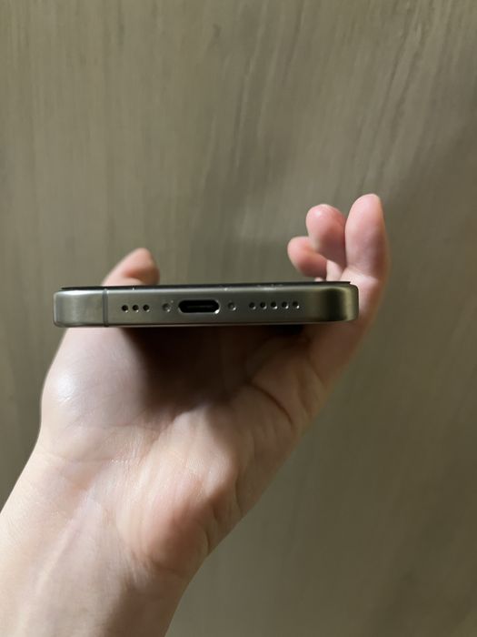 Продам iphone 15 pro