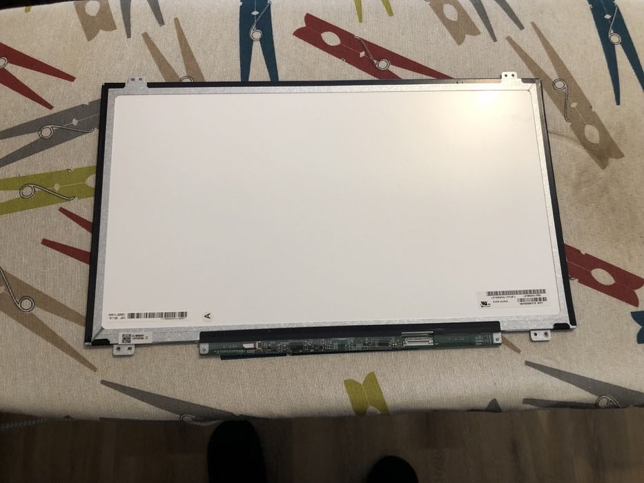 Ecrã Acer aspire E5-523 series