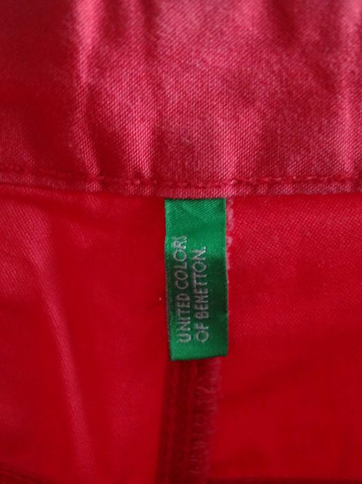Calções vermelhos Benetton