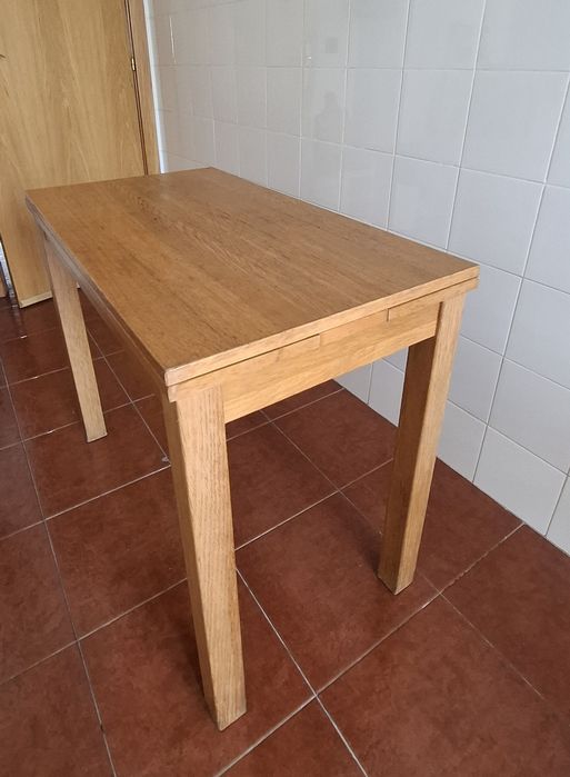 Mesa extensível de cozinha, carvalho