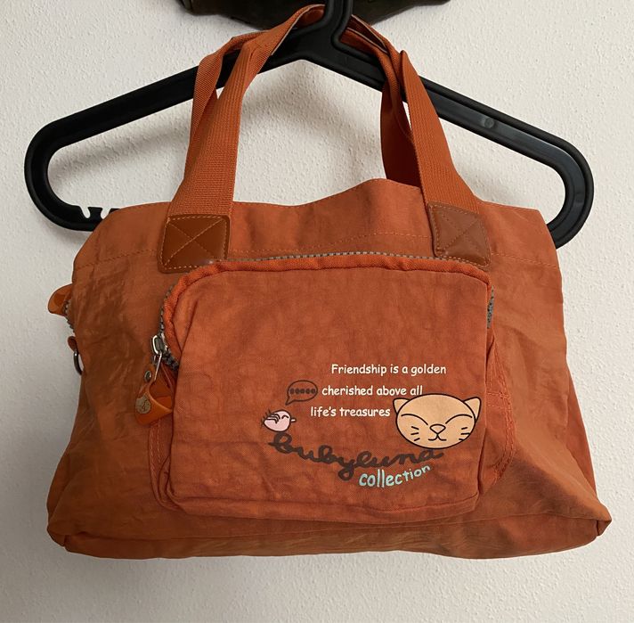 Malas variadas em bom estado