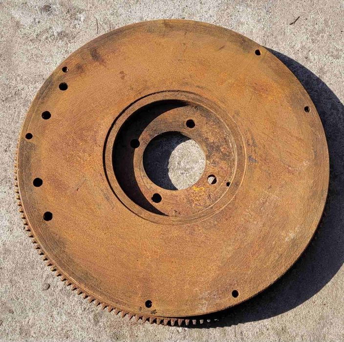 Маховик дровокол.