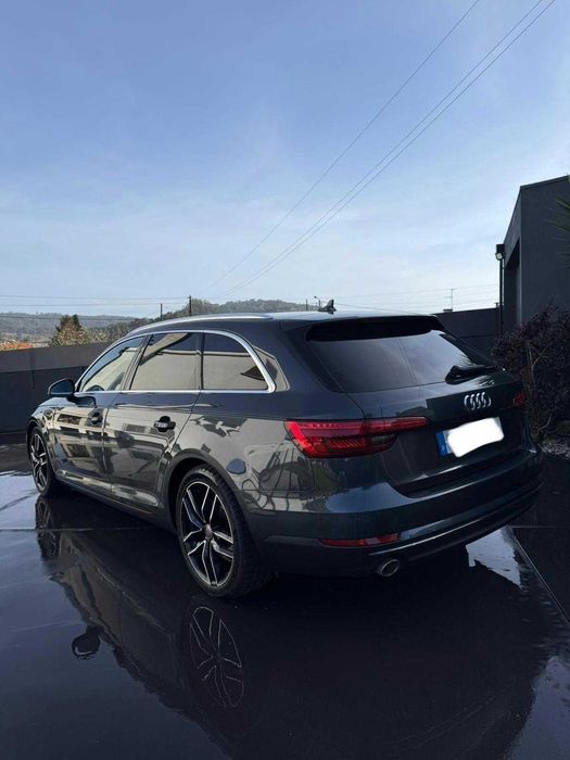 Audi A4 2.0 TDI S-Line Automatica Matrix Edition