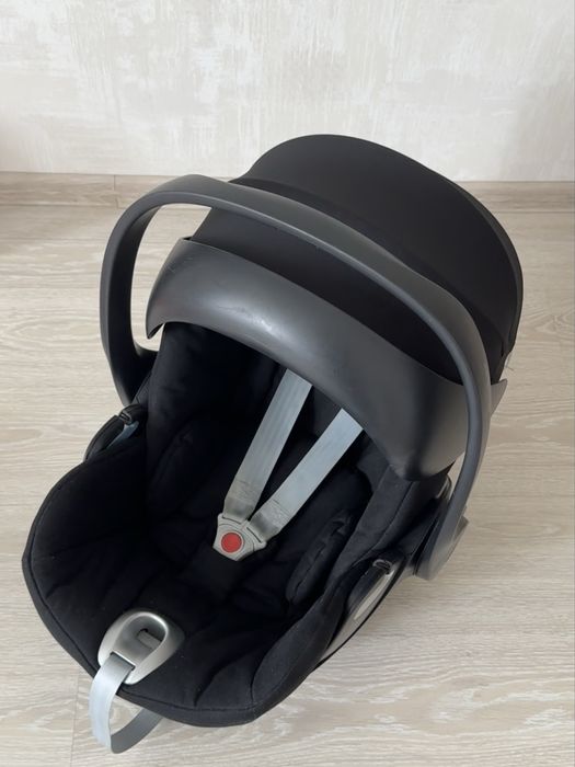 Автокрісло Cybex Cloud Q 0+