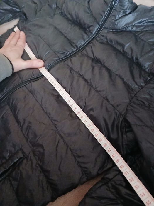 Продається Куртка жіноча