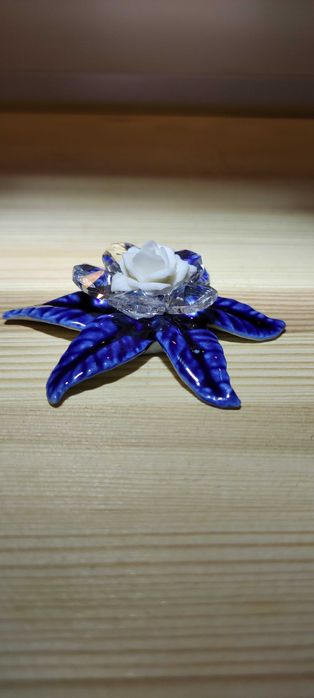 Вінтажна Порцелянова квітка