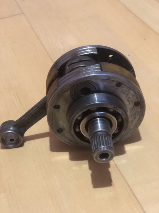 Колінвал Kawasaki kx 250